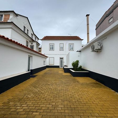 Studio In Estoril Near Beach Walk In 3 Min Екстериор снимка