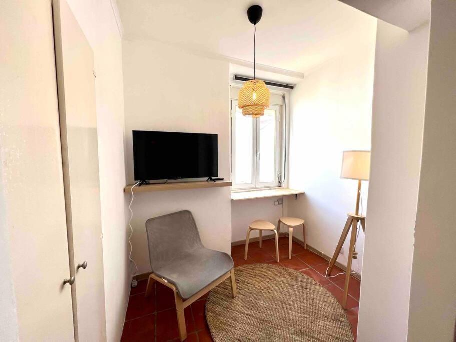 Studio In Estoril Near Beach Walk In 3 Min Екстериор снимка