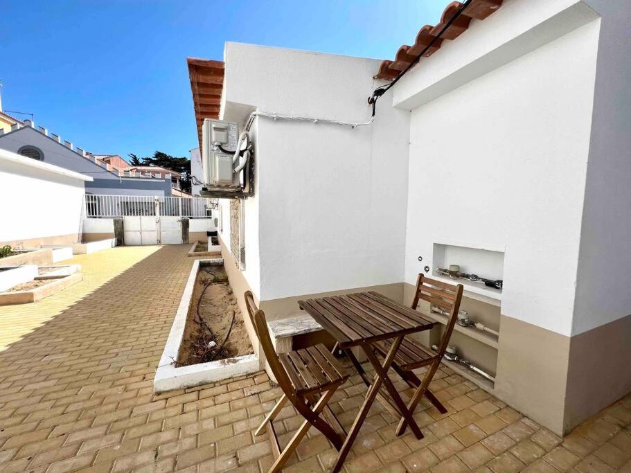 Studio In Estoril Near Beach Walk In 3 Min Екстериор снимка